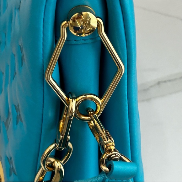 Louis Vuitton RARE Coussin PM in Turquoise - Picture 15 of 16